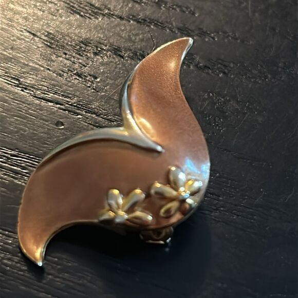 Vintage Brooch - Picture 2 of 2